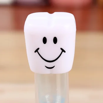 2023 Детская зубная щетка 3-минутный таймер Улыбающееся лицо Пластиковые Песочные часы Оптом Ко Дню защиты детей Креативные подарки Маленькие подарки